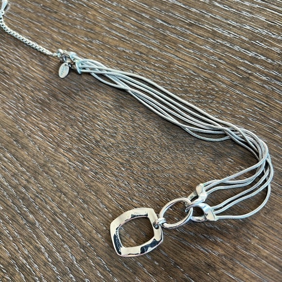 Lia Sophia silver tone short necklace , triple strand snake chain with 3” ext - Picture 4 of 8